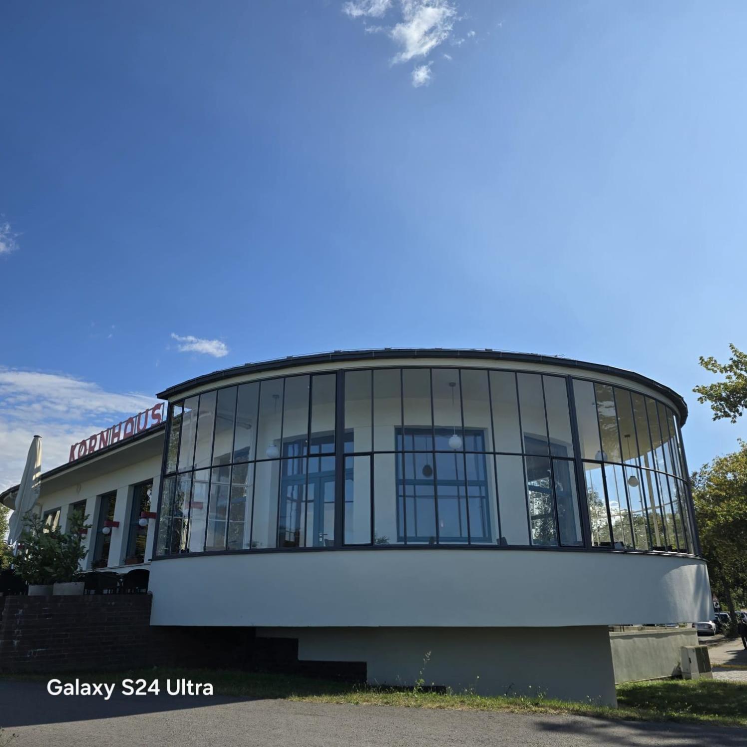 City Apart - Fewo Klimaanlage Whirpool Panoramafenster 5 Personen Kulturdenkmal Dessau-Rosslau Extérieur photo